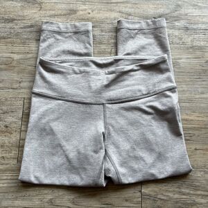 Lululemon Crop Leggings 20" 6 Medium Light Gray Yoga Workout